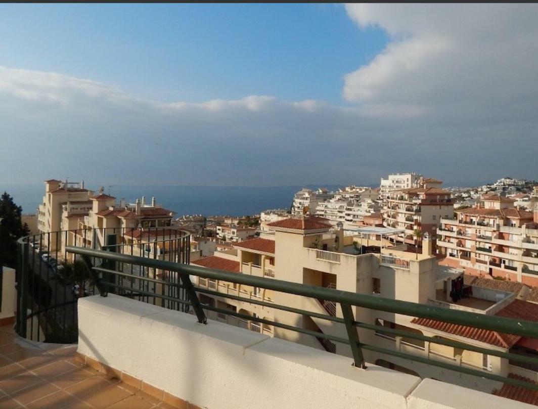 Atico 3 Habitaciones Benalmadena Costa Con Jacuzzi Y Barbacoa Privado Luaran gambar