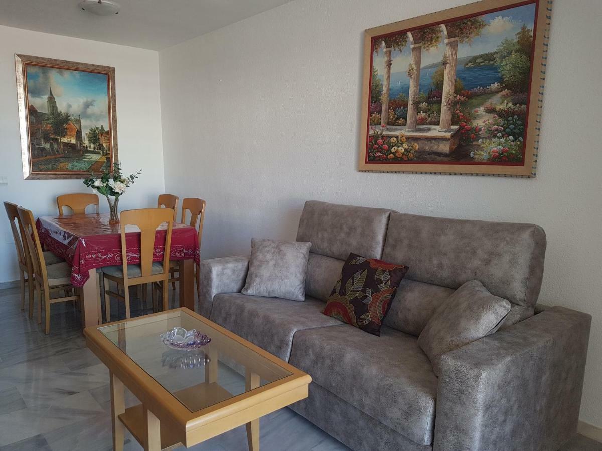 Atico 3 Habitaciones Benalmadena Costa Con Jacuzzi Y Barbacoa Privado Luaran gambar
